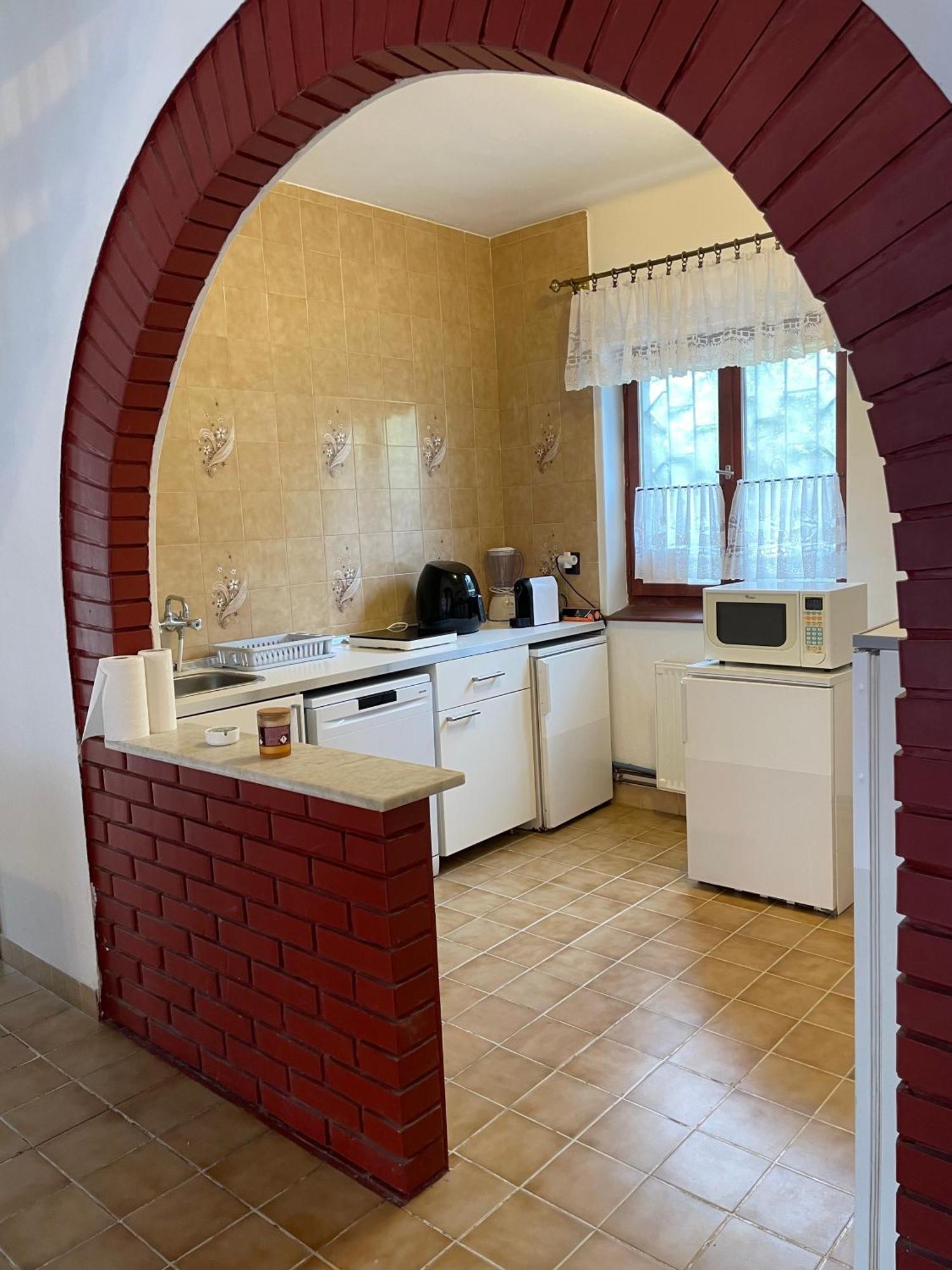 Gold Apartman ซามาร์ดี ภายนอก รูปภาพ